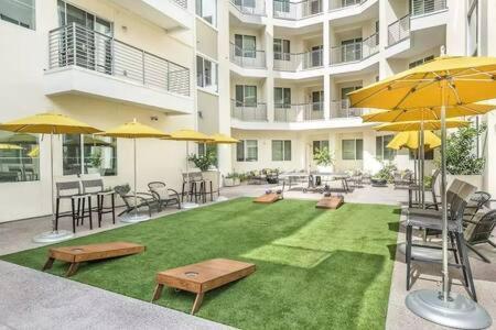 Paradise Cozysuites With Pool And Jacuzzi 11 Phoenix Ngoại thất bức ảnh