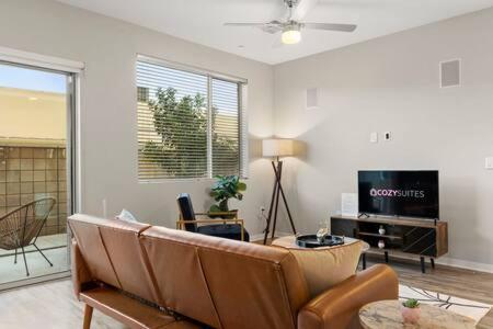Paradise Cozysuites With Pool And Jacuzzi 11 Phoenix Ngoại thất bức ảnh