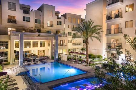 Paradise Cozysuites With Pool And Jacuzzi 11 Phoenix Ngoại thất bức ảnh